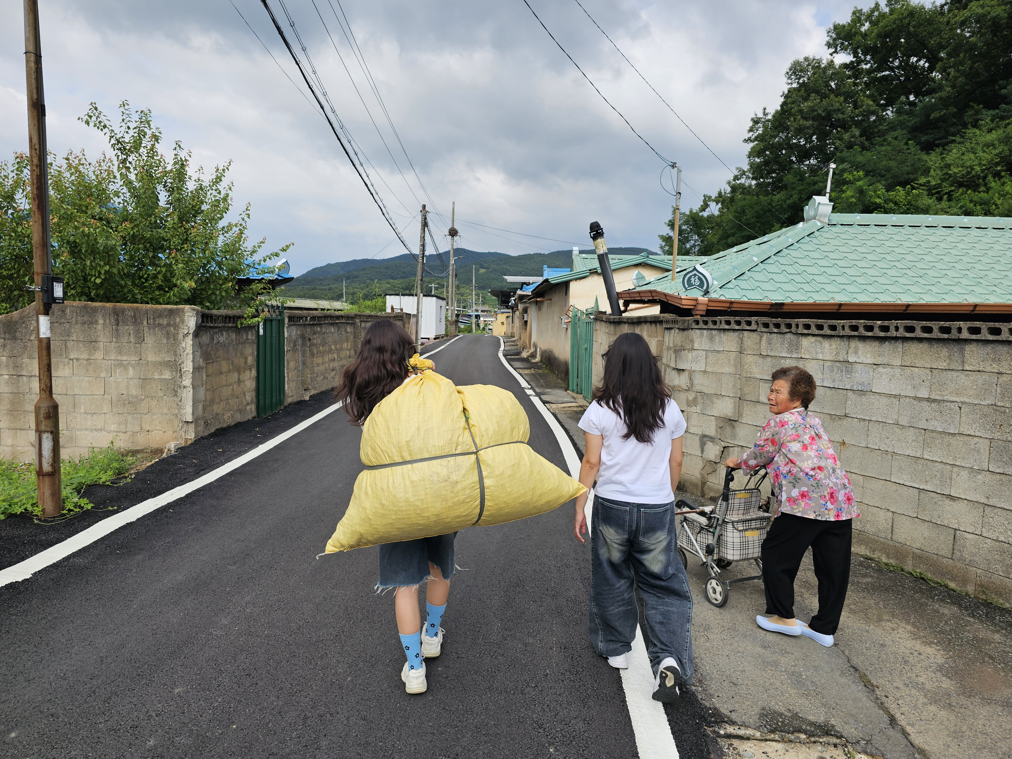 정자 할머니 첫 만남